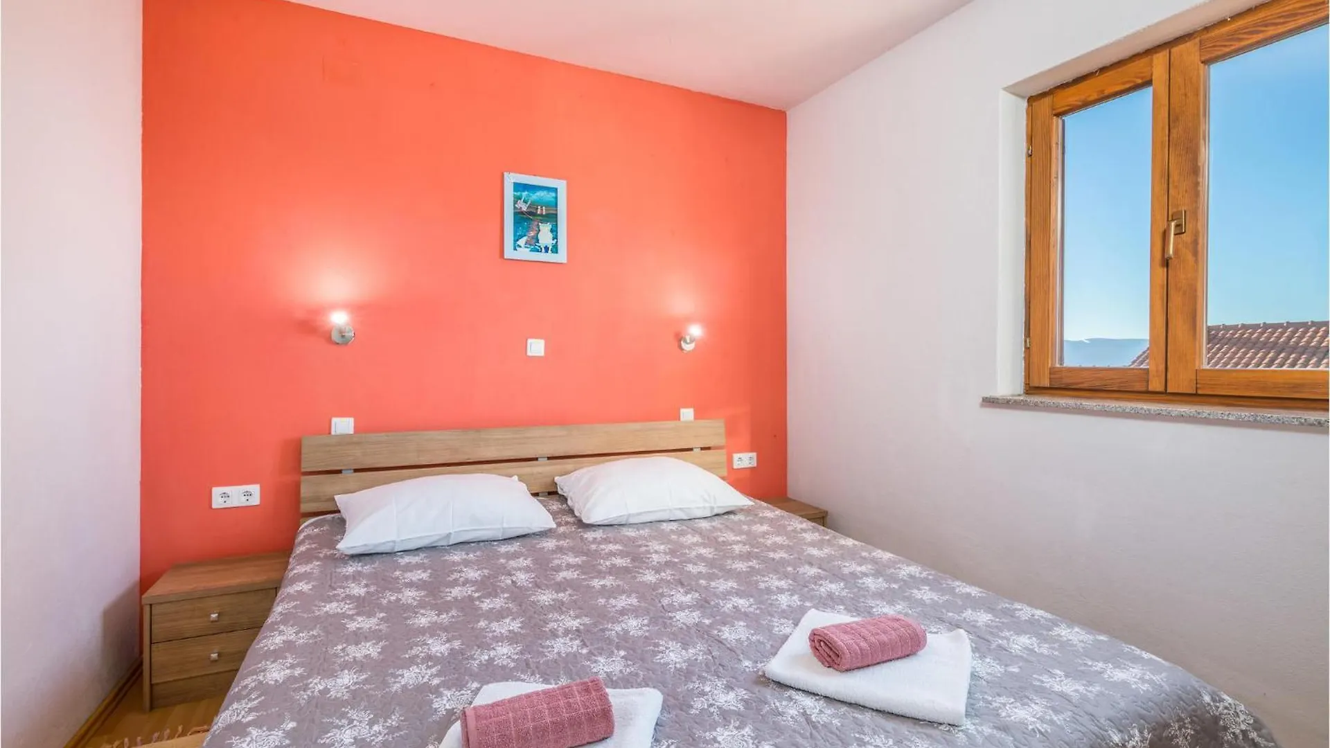 2 Bedroom Gorgeous Apartment In Njivice Croatia